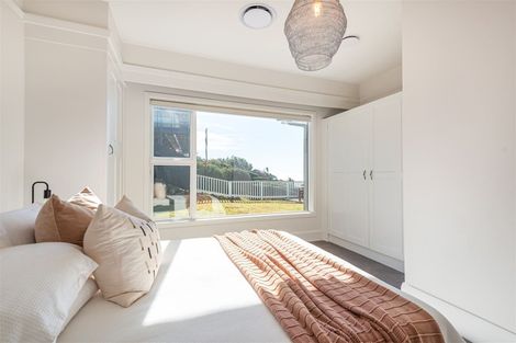 Photo of property in 1/182 Mount Pleasant Road, Mount Pleasant, Christchurch, 8081