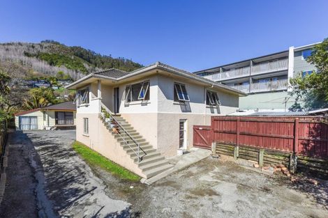 Photo of property in 121 Waimea Road, Nelson South, Nelson, 7010
