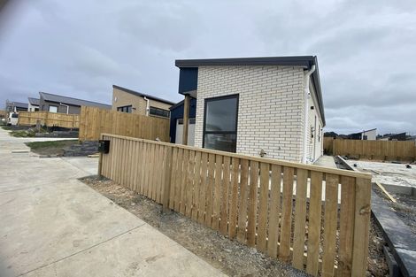 Photo of property in 59 Horokaka Street, Massey, Auckland, 0614