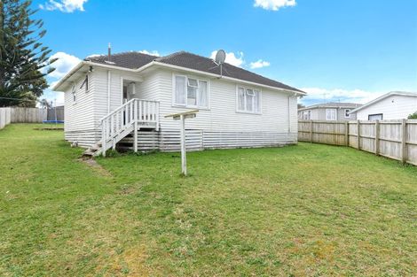 Photo of property in 12 Igloo Place, Red Hill, Papakura, 2110