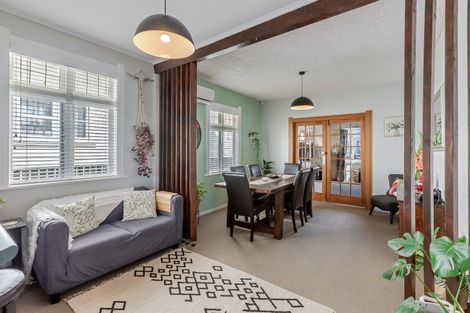 Photo of property in 9 Wha Street, Lyall Bay, Wellington, 6022