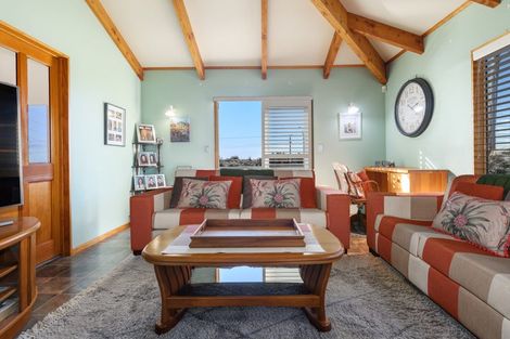 Photo of property in 630 Papamoa Beach Road, Papamoa Beach, Papamoa, 3118