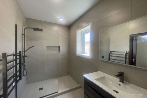 Photo of property in 25 Queensway, Three Kings, Auckland, 1024