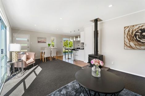 Photo of property in 31 Scott Road, Stanmore Bay, Whangaparaoa, 0932