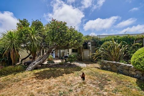 Photo of property in 19 The Crescent, Roseneath, Wellington, 6011