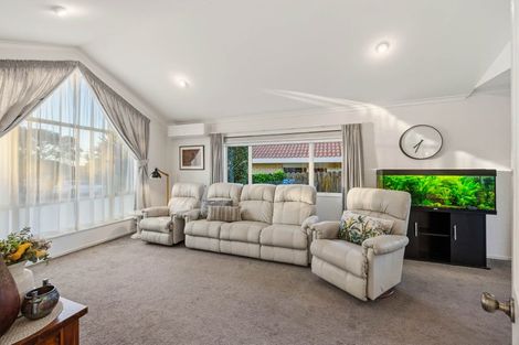 Photo of property in 136 Kilkenny Drive, East Tamaki Heights, Auckland, 2016