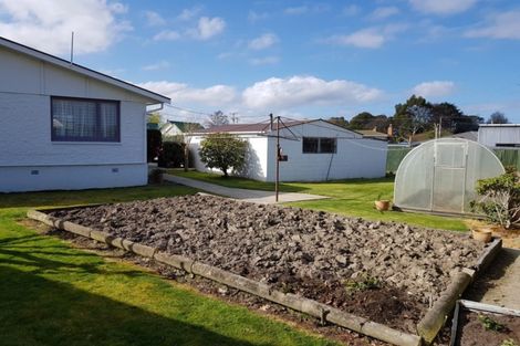 Photo of property in 2 Anderson Street, Stirling, 9231