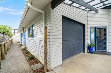 Photo of property in 15 Pine Park Road, Onerahi, Whangarei, 0110