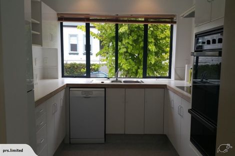 Photo of property in 9/14 Harriett Street, Thorndon, Wellington, 6011