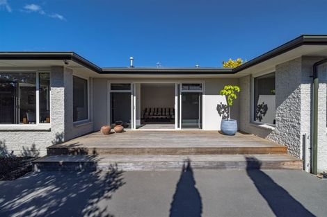 Photo of property in 16 Englefield Road, Belfast, Christchurch, 8051