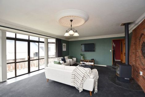 Photo of property in 708 Queens Drive, Waikiwi, Invercargill, 9810