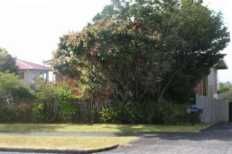 Photo of property in 14 Grenada Avenue, Forrest Hill, Auckland, 0620