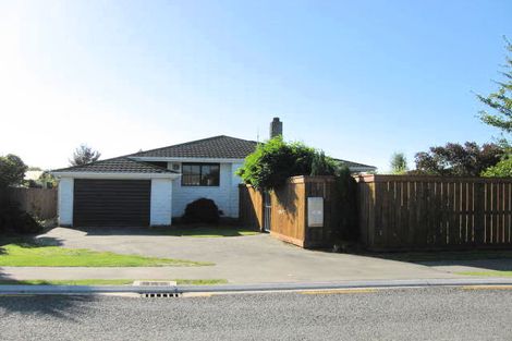 Photo of property in 27 Selwyn Street, Leeston, 7632