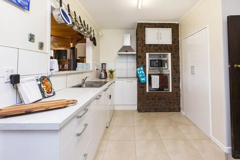 Photo of property in 3 Lord Street, Stokes Valley, Lower Hutt, 5019