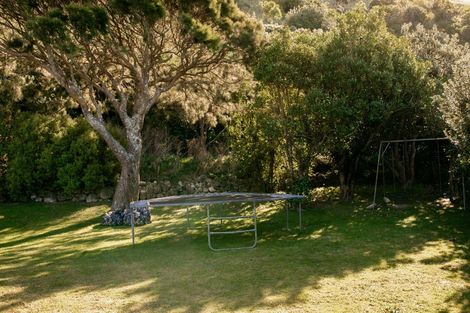 Photo of property in 19 Kapiti Place, Kairakau, Elsthorpe, 4295