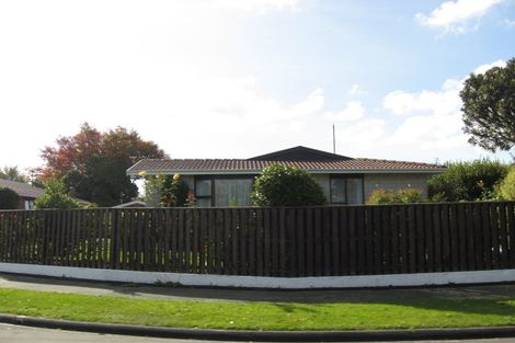 Photo of property in 1/16 Camrose Place, Ilam, Christchurch, 8041