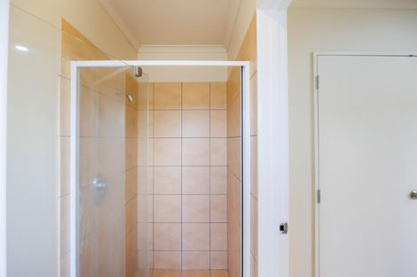 Photo of property in 23a Dorset Crescent, Hokowhitu, Palmerston North, 4410