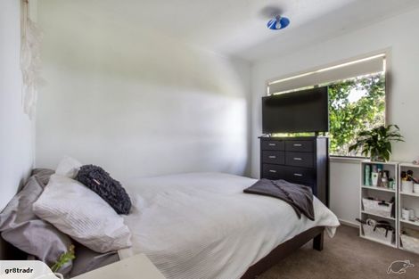 Photo of property in 1/10 Morton Avenue, Forrest Hill, Auckland, 0620