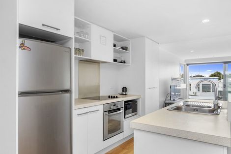 Photo of property in Algarve Apartments, 207/332 Maunganui Road, Mount Maunganui, 3116