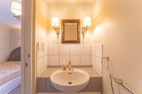 Photo of property in 66a Lake Crescent, Hamilton Lake, Hamilton, 3204