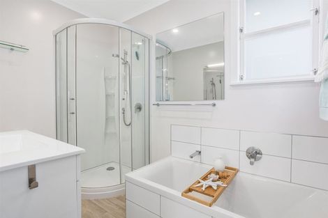 Photo of property in 27 Herewini Street, Titahi Bay, Porirua, 5022