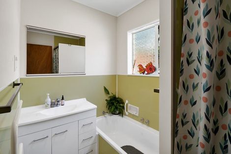 Photo of property in 33c Carrington Street, New Plymouth, 4310