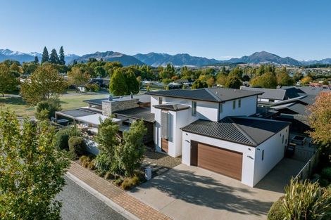 Photo of property in 31 Old Station Avenue, Wanaka, 9305