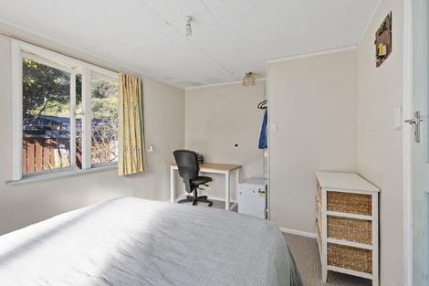 Photo of property in 58 Airlie Road, Plimmerton, Porirua, 5026