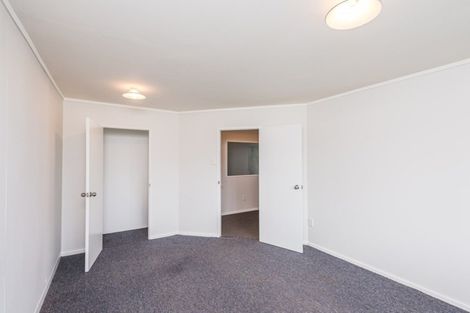 Photo of property in 32 Miro Street, Castlecliff, Whanganui, 4501