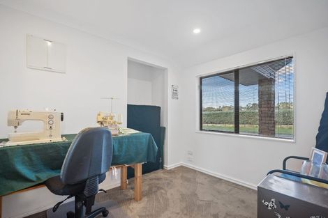 Photo of property in 384 Pine Valley Road, Dairy Flat, Silverdale, 0992