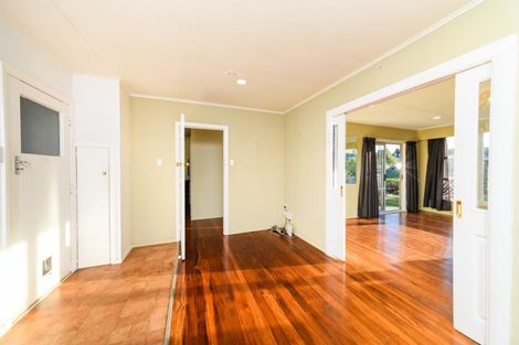 Photo of property in 17 Mcclure Street, Feilding, 4702