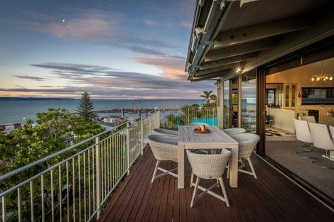 Photo of property in 159 Thompson Road, Bluff Hill, Napier, 4110