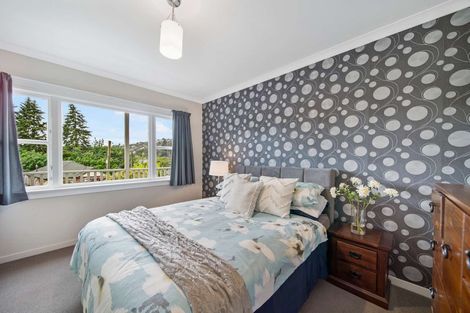 Photo of property in 21 Glenross Street, Glenross, Dunedin, 9011