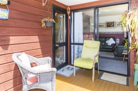 Photo of property in 39b Gemstone Drive, Birchville, Upper Hutt, 5018