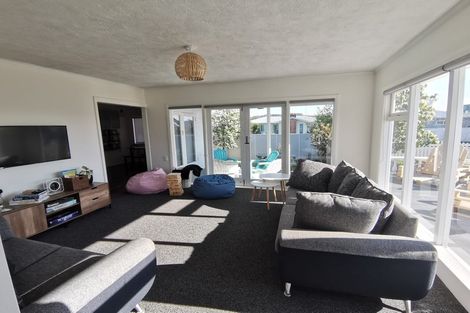 Photo of property in 1 Chester Place, Taradale, Napier, 4112