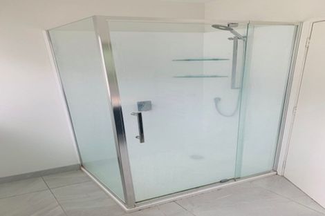 Photo of property in 37 Sharland Avenue, Manurewa, Auckland, 2102