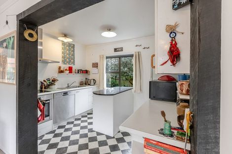 Photo of property in 12 Ara Kuaka, Waikanae Beach, Waikanae, 5036