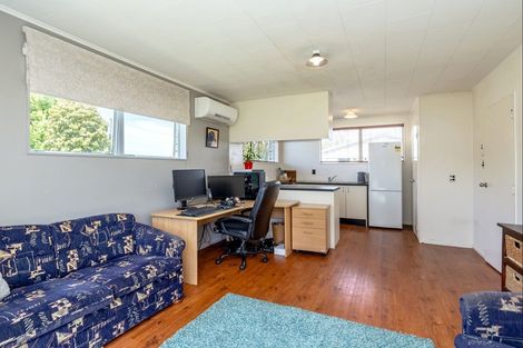 Photo of property in 49b Mcmaster Street, Greytown, 5712