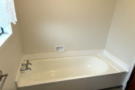 Photo of property in 142a Kimihia Road, Huntly, 3771