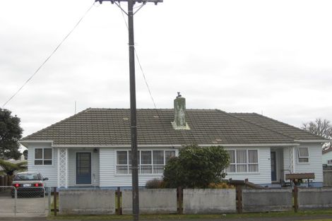 Photo of property in 14 Waimea Street, Westown, New Plymouth, 4310