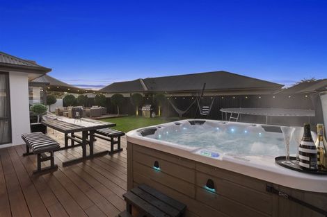 Photo of property in 5 Bernadette Street, Aidanfield, Christchurch, 8025