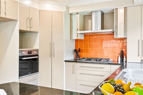 Photo of property in 77c Colwill Road, Massey, Auckland, 0614