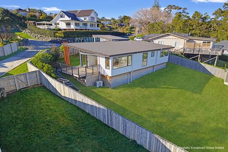 Photo of property in 33a St James Avenue, Helensville, 0800