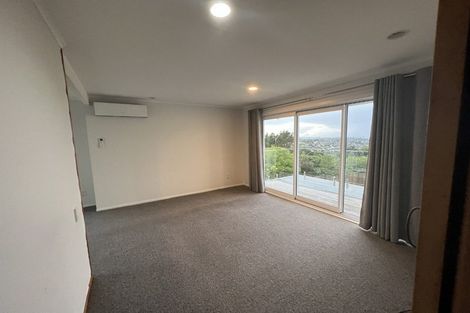 Photo of property in 752 East Coast Road, Pinehill, Auckland, 0630
