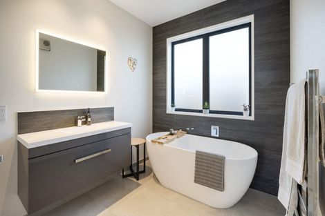 Photo of property in 32 Ardrossan Way, Tai Tapu, 7672