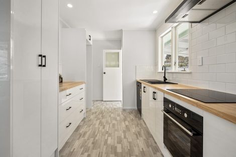 Photo of property in 22 Thomas Crescent, Western Heights, Rotorua, 3015