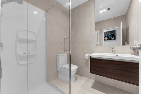 Photo of property in 33 Kabardin Street, Karaka, Papakura, 2113