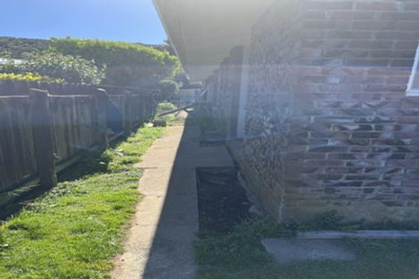 Photo of property in 2/264 Wellington Road, Wainuiomata, Lower Hutt, 5014