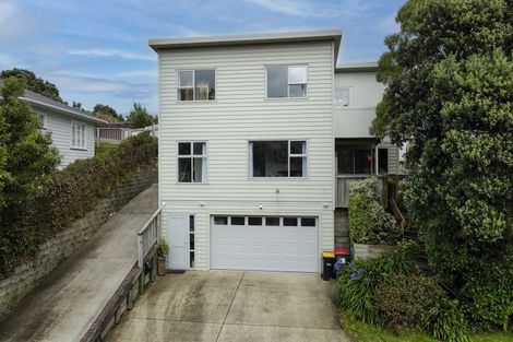 Photo of property in 107 Kenmore Street, Newlands, Wellington, 6037