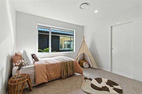 Photo of property in 9 Silverwood Lane, Leamington, Cambridge, 3495